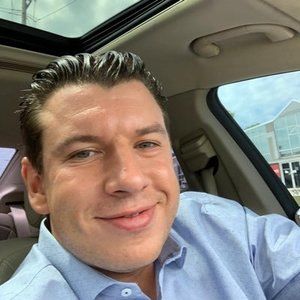 Meet your Posher, Collin